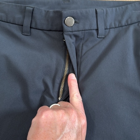 Lululemon Men’s Charcoal Gray Commission Pant Slim Warpstreme LM5975S Size 31 - Picture 5 of 14